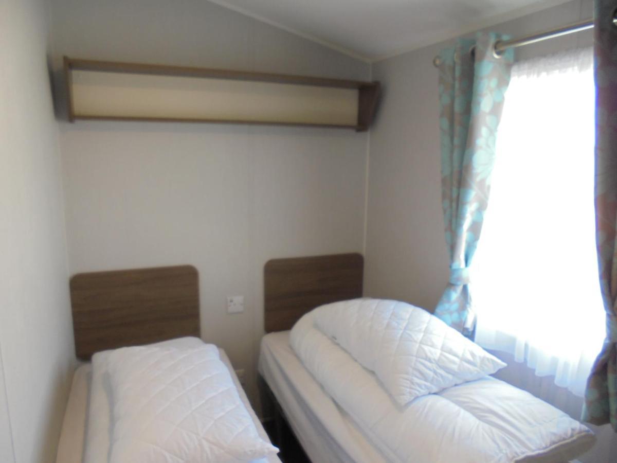 Kingfisher : Seasons:- 8 Berth, Central Heated, Close To Site Shop Ingoldmells Luaran gambar